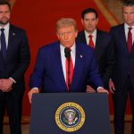 США вступают в израильско-иранскую войну: Трамп заявил, что ядерные объекты “уничтожены”