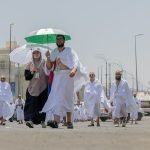 Более миллиона паломников начинают хадж под палящим солнцем