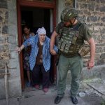 Россия продвигается к восточно-центральному региону Украины на фоне скандала из-за погибших солдат