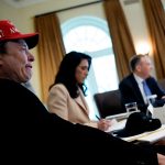 Белый дом пересматривает контракты SpaceX на фоне обострения вражды Трампа и Маска, сообщают источники