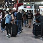 Забастовка французских авиадиспетчеров сорвала летние перелеты