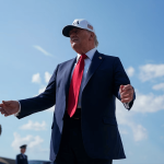 США введут новые тарифные ставки, поскольку Трамп изменит торговую стратегию