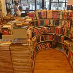 Полиция проводит обыски в книжных магазинах Кашмира после того, как Индия запретила 25 изданий за “сепаратизм”