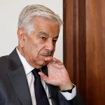 Министр обороны Пакистана предупредил об “открытой войне” с Афганистаном, если мирные переговоры провалятся