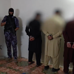 Видео: Полиция Омана арестовала 5 членов международной банды наркоторговцев в ходе крупного задержания