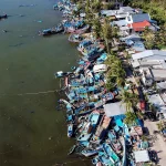 90 погибших, 12 пропавших без вести во Вьетнаме наводнения из-за сильных дождей, оползней