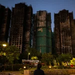 Один филиппинский рабочий все еще числится пропавшим без вести после смертельного пожара в высотке в Гонконге