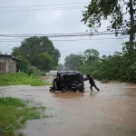 Число погибших в результате циклона “Дитва” на Шри-Ланке возросло до 123 человек: Управление по борьбе со стихийными бедствиями