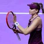 Рыбакина доминирует над Александровой после снятия ключей на WTA Finals