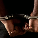 В Кувейте арестованы 8 человек за незаконную медицинскую практику и кражу государственных лекарств