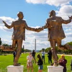 Спикер Палаты представителей США заявил, что в досье Эпштейна “нечего скрывать”